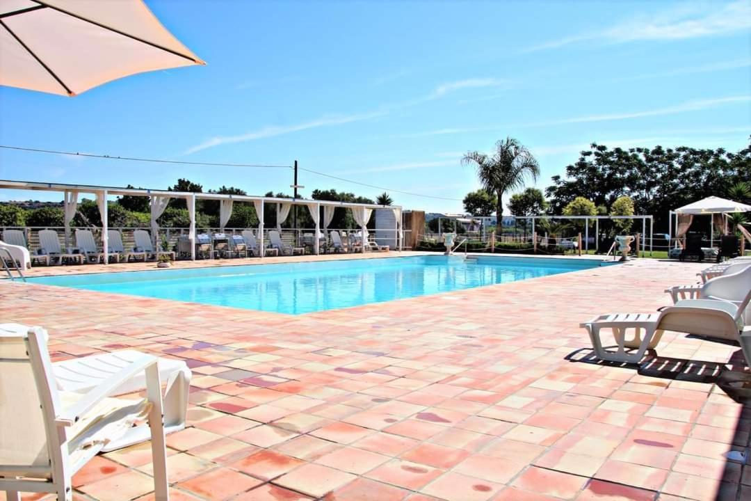 Apartamento Casa Vacanze Barbera Con Piscina Syracuse Exterior foto