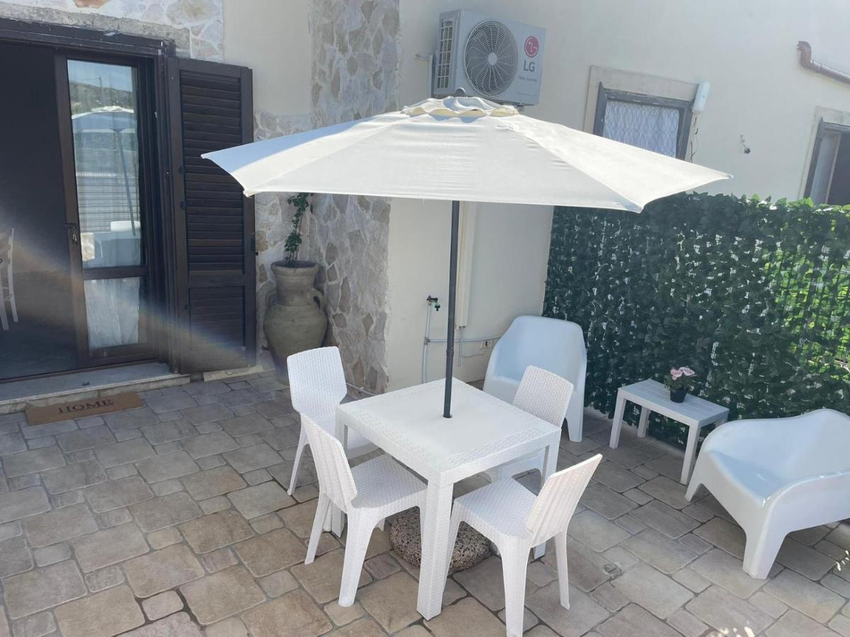 Apartamento Casa Vacanze Barbera Con Piscina Syracuse Exterior foto